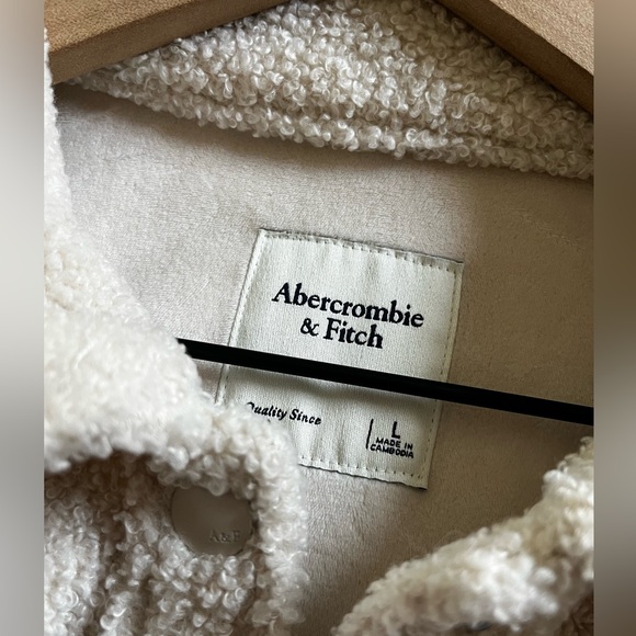 Abercrombie & Fitch Sherpa Jacket - Picture 2 of 4